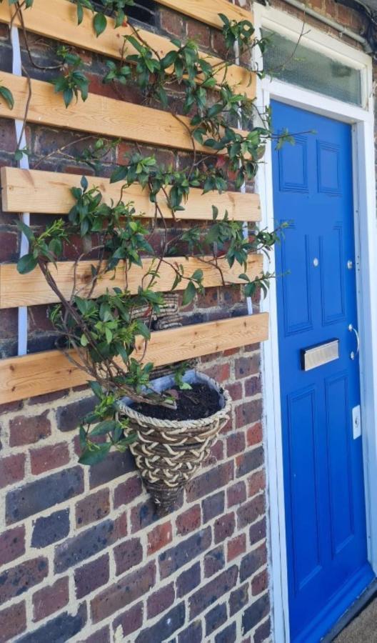Stylish & Cozy 2-Bedroom Flat In Hoxton & Shoreditch Лондон Экстерьер фото